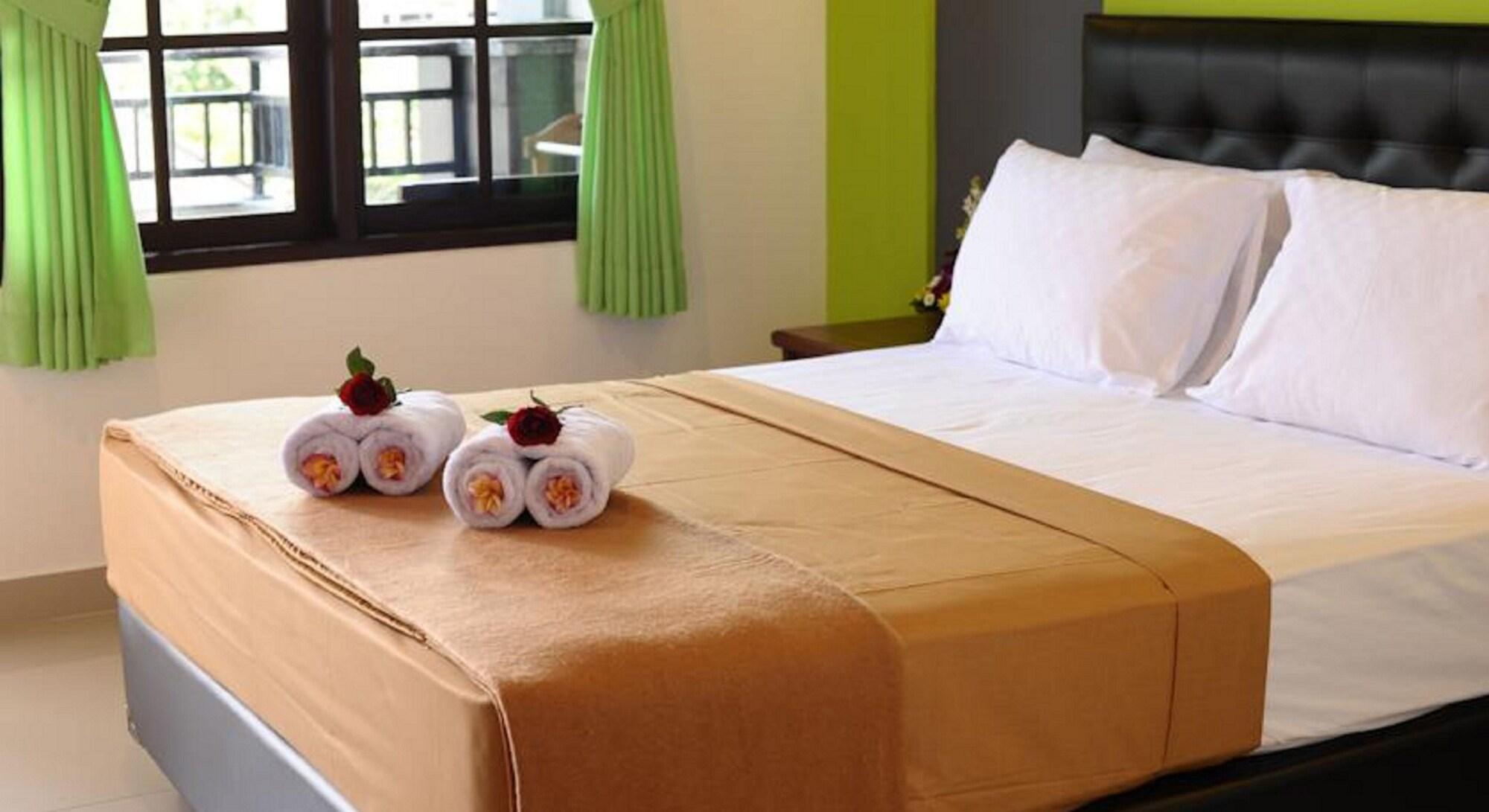 Sandat Hotel Kuta Кута Екстериор снимка